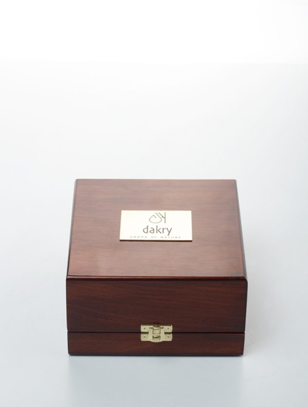 Θυμαρίσιο μέλι με νιφάδες βρώσιμου χρυσού 24Κ -Μοναδική ξύλινη χειροποίητη συσκευασία δώρου